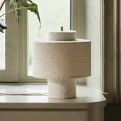 Globen Lighting Tischleuchte Noah, weiß, Höhe 31 cm, Textil