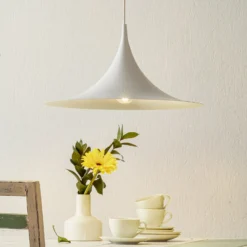 GUBI Hängeleuchte Semi, Ø 47 cm, weiß