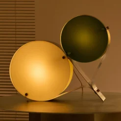 Gubi Tischleuchte Coppia, elfenbein/olivgrün, Höhe 42 cm