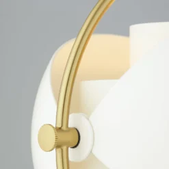 GUBI Tischleuchte Multi-Lite, Höhe 50 cm, messing/weiß