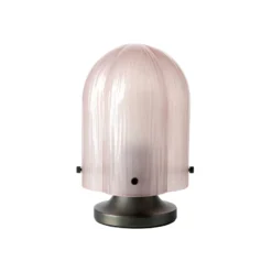 GUBI Tischleuchte Seine, Messing antik, Glas korallenrosa