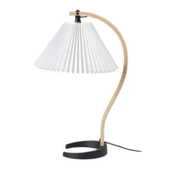 Gubi Tischleuchte Timberline, holz/weiß, Leinen, H 50 cm