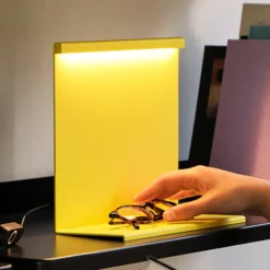 HAY LBM LED-Tischleuchte mit Dimmer, titaniumgelb