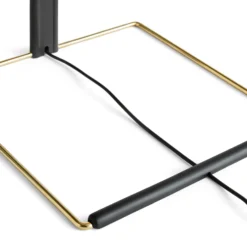 Hay LED-Tischlampe Matin, gelb/messing, Höhe 38 cm