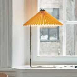 HAY Matin 380 LED-Tischleuchte Plissee, gelb
