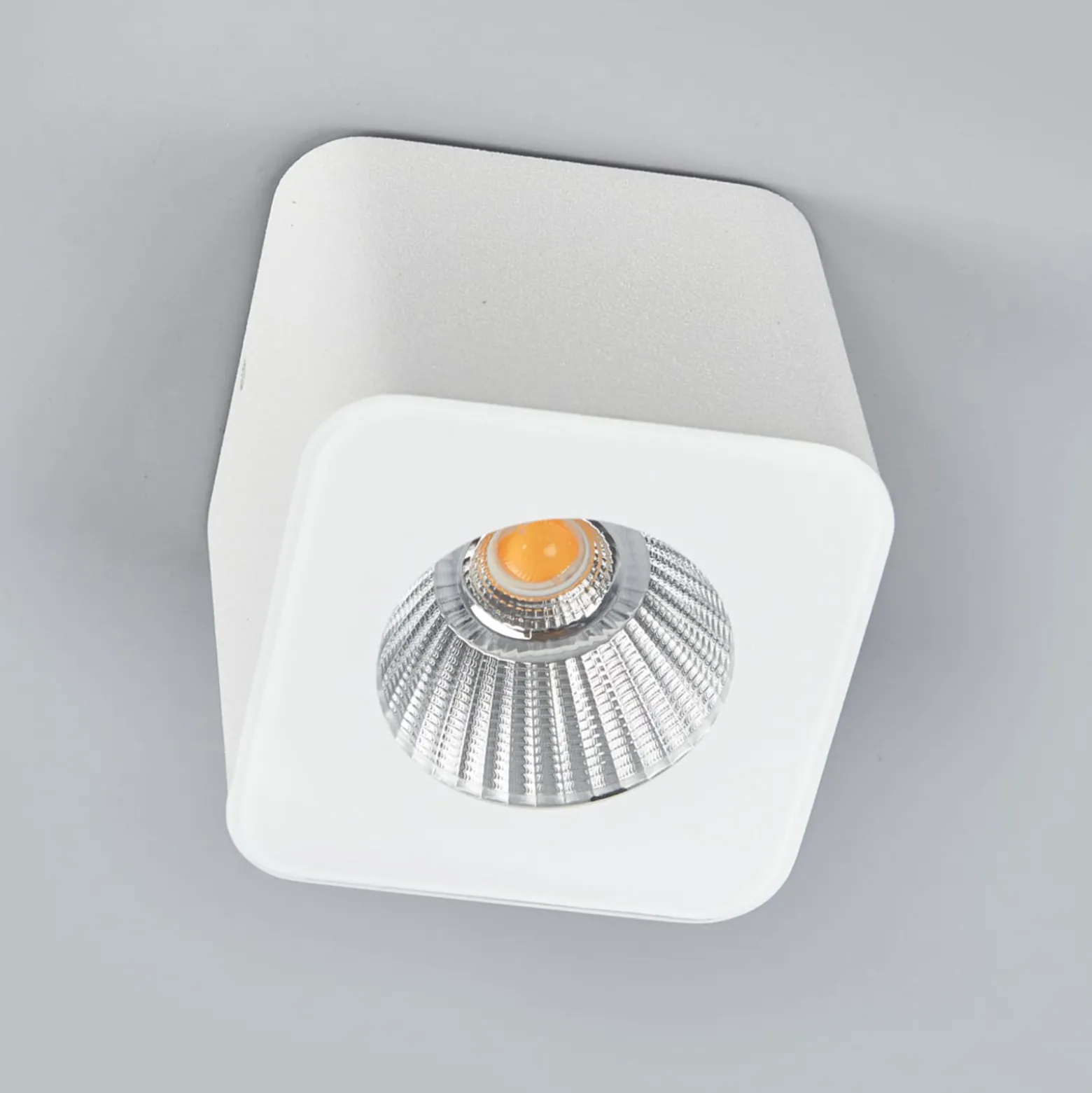 Helestra Oso LED-Deckenspot, eckig, weiß matt