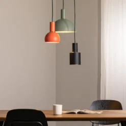 Hängelampe Selma, dreiflammig, grün/rot/schwarz