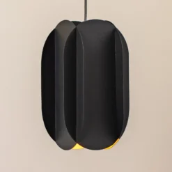 Hängeleuchte Corner, schwarz, Höhe 35 cm, Metall, E27