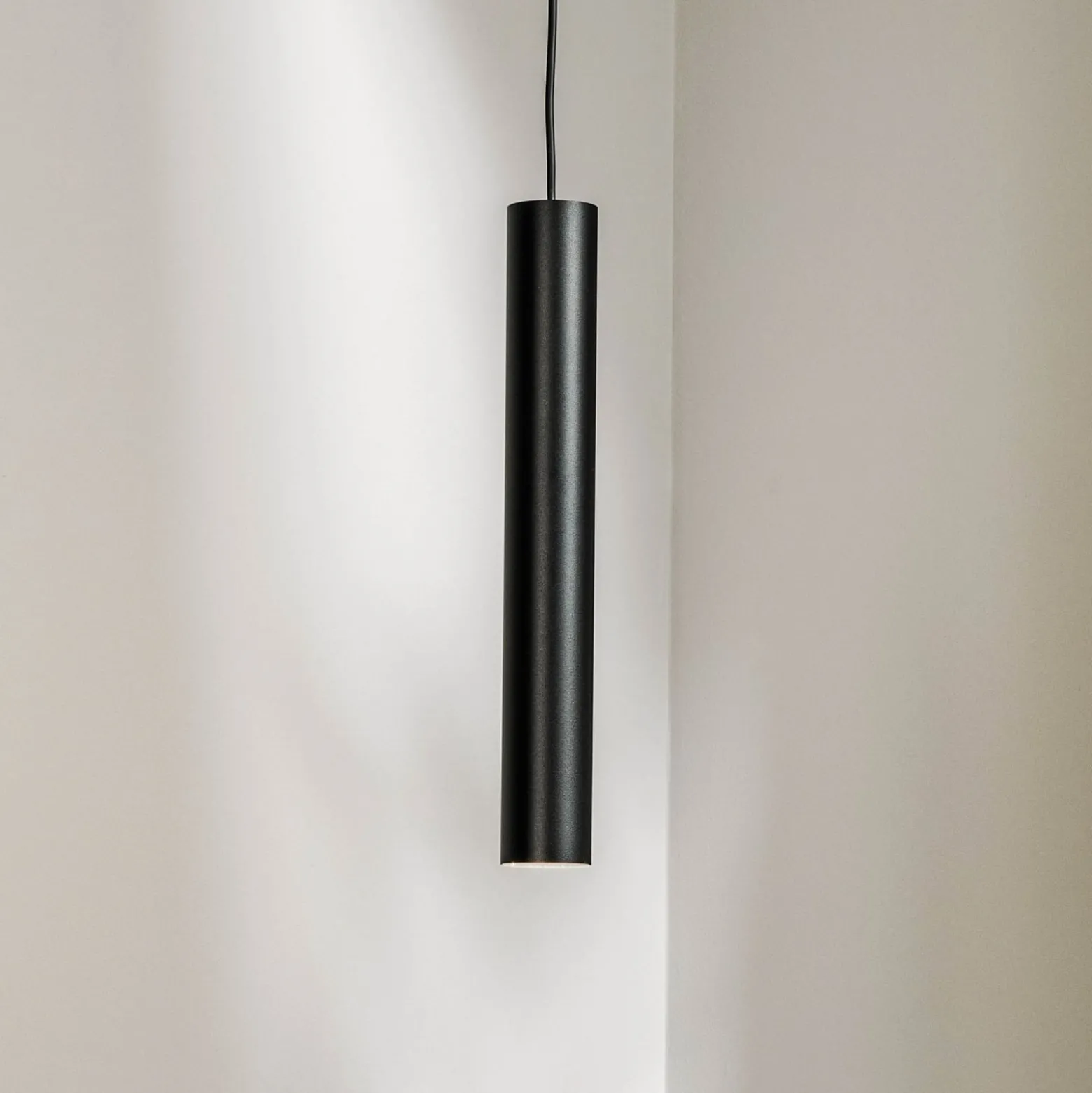 Hängeleuchte Eye, 1fl, schwarz, Schirmhöhe 40 cm