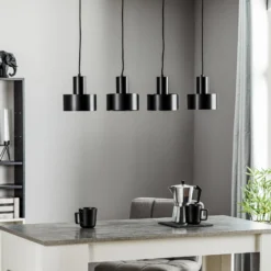 Hängeleuchte Rif 4, linear vierflammig, schwarz