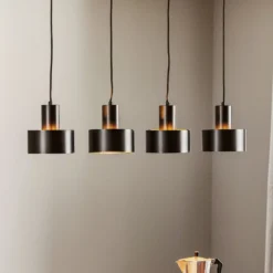 Hängeleuchte Rif 4, linear vierflammig, schwarz