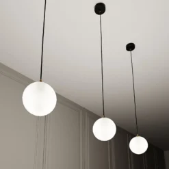 Hängeleuchte Royal, opalweiß/schwarz, Glas, E14