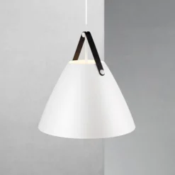 Hängeleuchte Strap mit Metallschirm Ø 48cm weiß