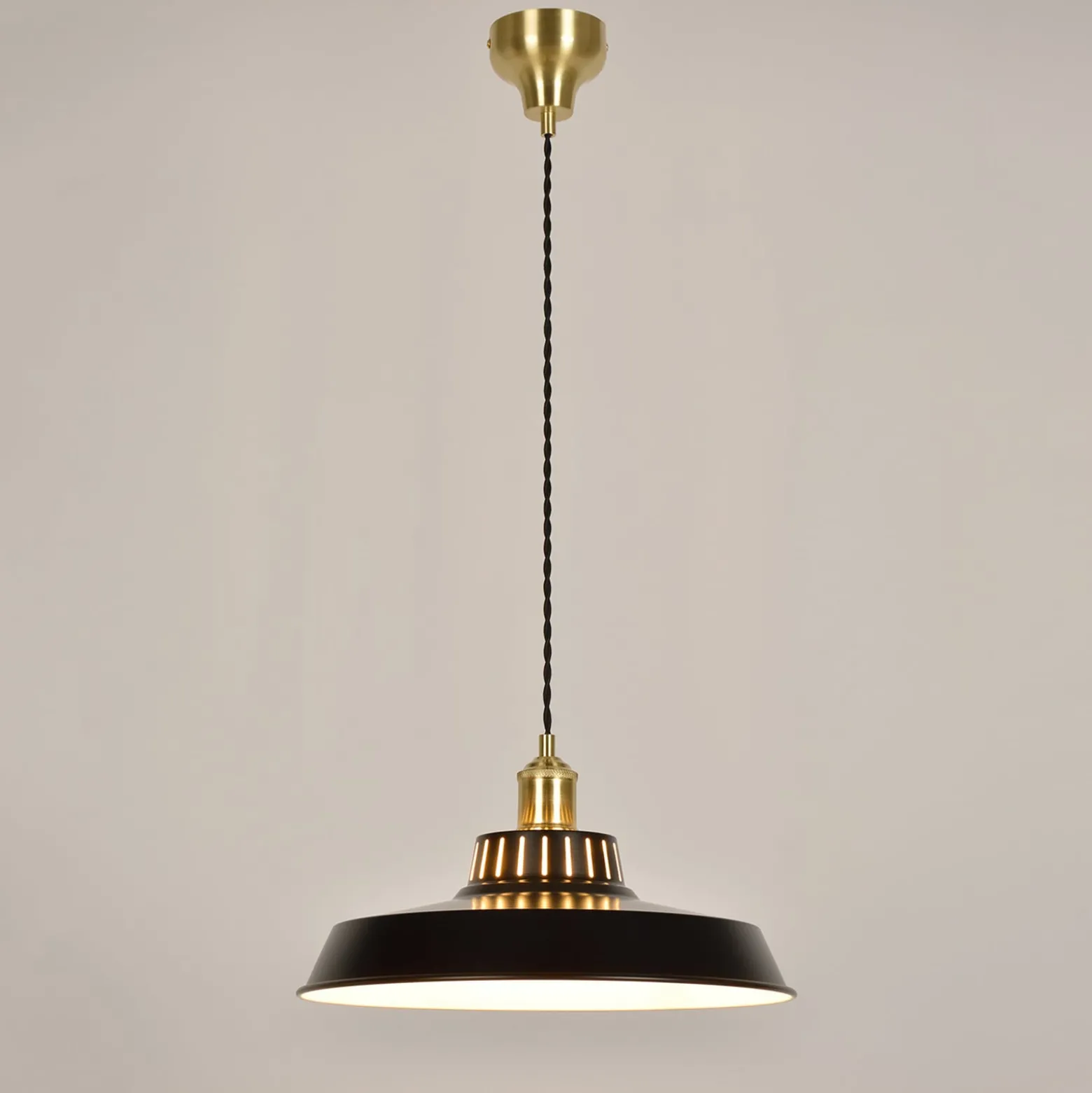 Hängeleuchte Thelma, schwarz matt, Ø 38 cm, Metall