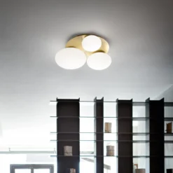 Ideal Lux Deckenlampe Ninfea, messingfarben, Opalglas, 3flg.