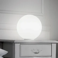 Ideal Lux Tischleuchte Mapa, Ø 30 cm, Opalglas, Kugel, E27
