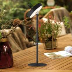 JUST LIGHT. LED-Akku-Tischleuchte Amag, schwarz, Eisen, IP44