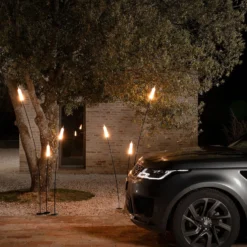Karman Nilo LED-Erdspießleuchte, Höhe 118 cm