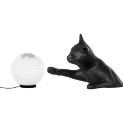 Karman Tischleuchte Maoo, Keramik schwarz, Glas, Katzenfigur