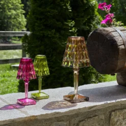 Kartell Big Battery - Tischlampe IP54, cola