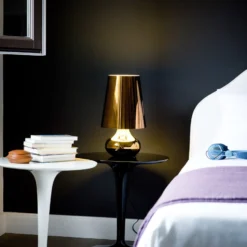 Kartell Cindy LED-Tischleuchte dunkelgold metallic