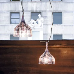 Kartell É - Pendelleuchte mit LED, transparent