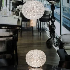 Kartell Planet LED-Tischleuchte Kugel, transparent