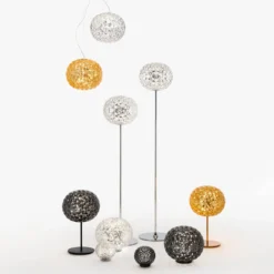 Kartell Planet LED-Tischleuchte Kugel, transparent