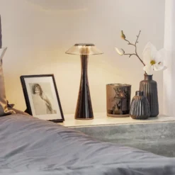 Kartell Space - LED-Designer-Tischleuchte, titan