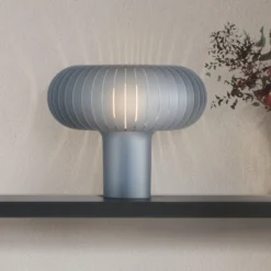 Kartell Tischleuchte Teresa Frozen, himmelblau, dimmbar, E27
