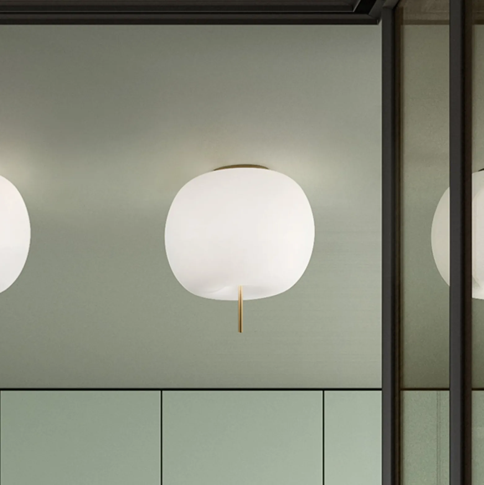 kdln Deckenlampe Kushi, messingfarben/weiß, Ø 33 cm, Glas