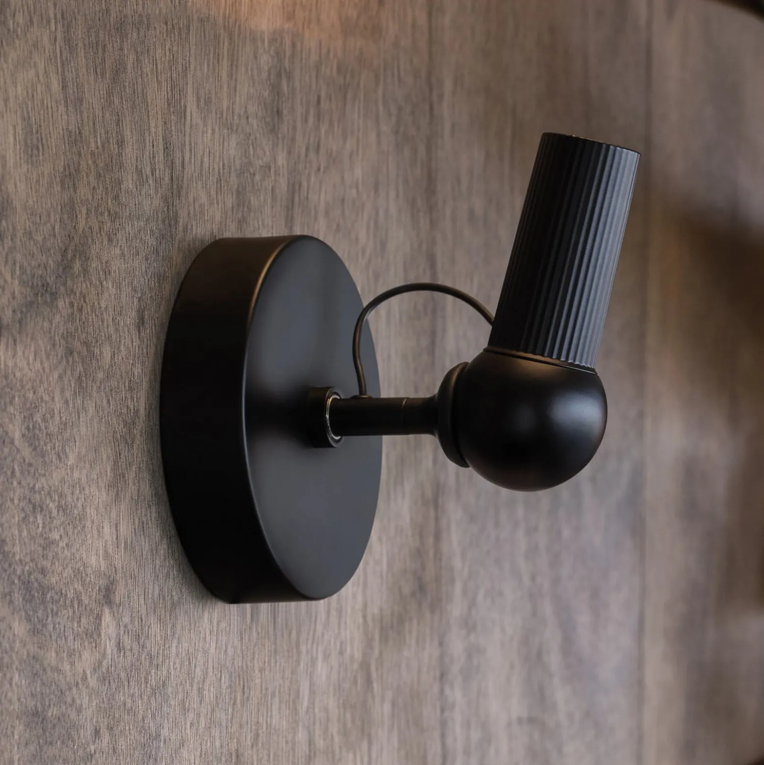kdln LED-Deckenleuchte Bird, schwarz, Ø 11 cm, Metall