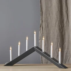 Kerzenleuchter Arrow, flach, 7flammig, schwarz
