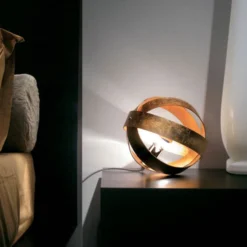 Knikerboker Ecliptika - moderne LED-Tischleuchte