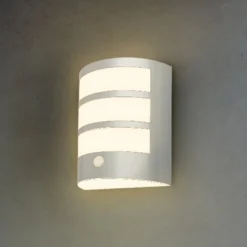 LED-Akku-Außenwandleuchte 3795014, chromfarben, Sensor, IP44