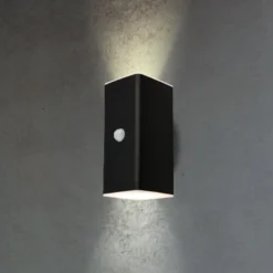 LED-Akku-Außenwandleuchte, schwarz, Sensor, up/down