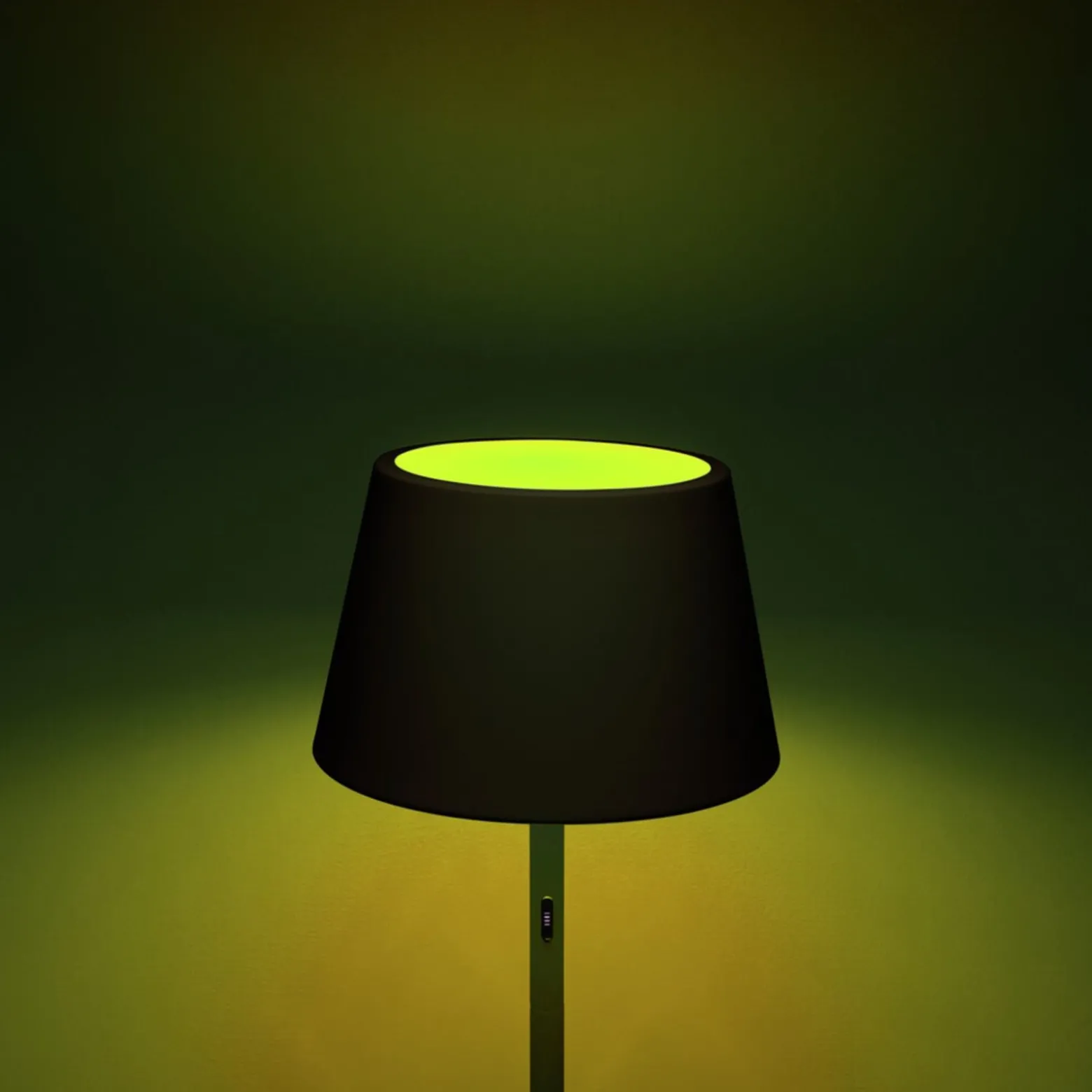LED-Akku-Stehlampe Pomezia, schwarz, 150 cm, IP54, USB