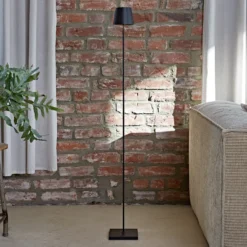 LED-Akku-Stehleuchte Nuindie IP54 120 cm rund USB-C schwarz