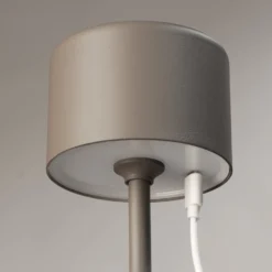 LED-Akku-Tischlampe Juna, grau-braun Höhe 25 cm Metall, IP54