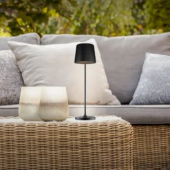 LED-Akku-Tischlampe Kaami, dimmbar schwarz matt