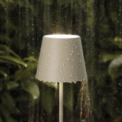 LED-Akkutischlampe Nuindie, USB-C, beige, IP54, dimmbar