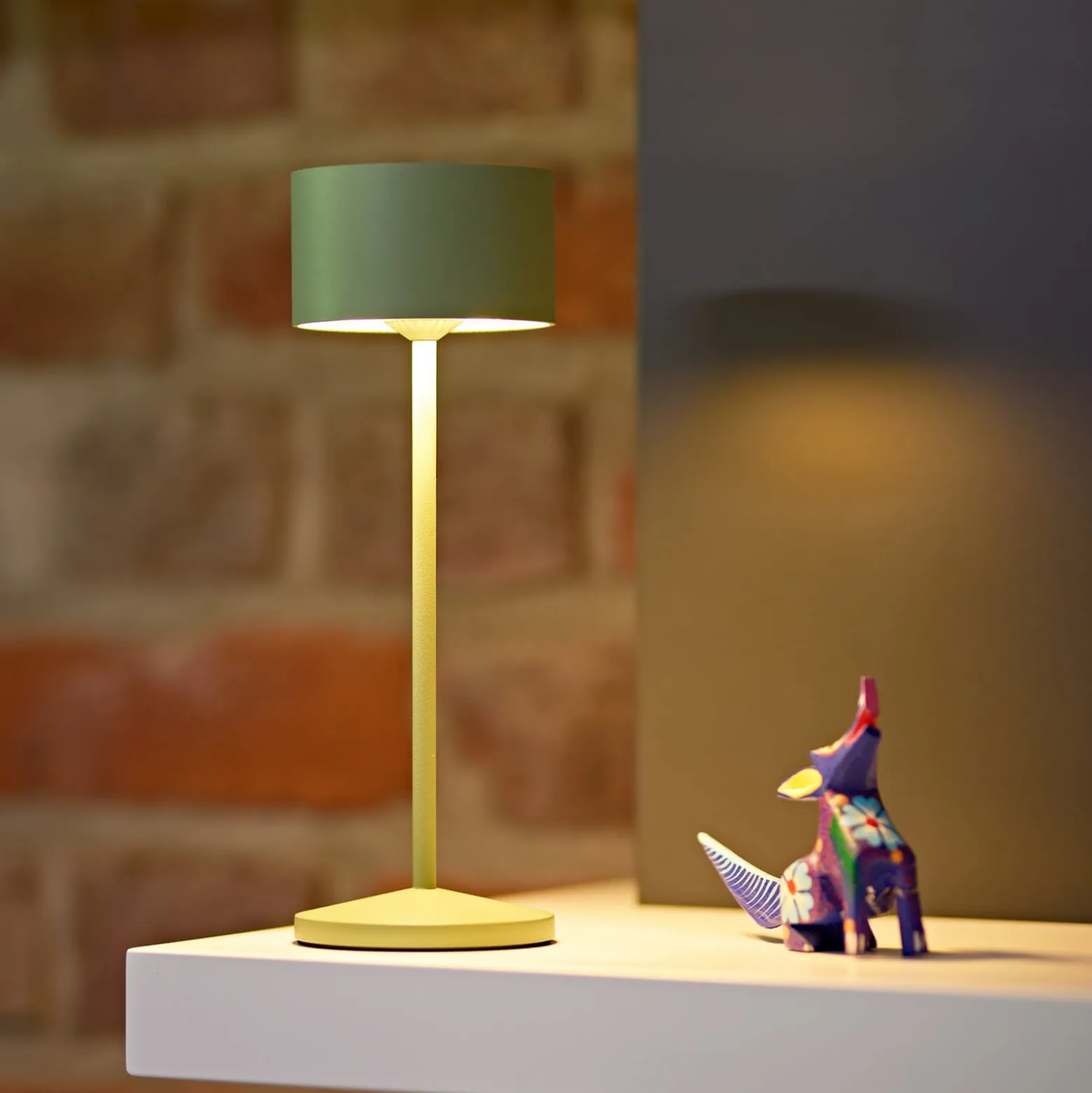 LED-Akku-Tischlampe Veluna, grün, Höhe 25 cm, IP44, dim, CCT