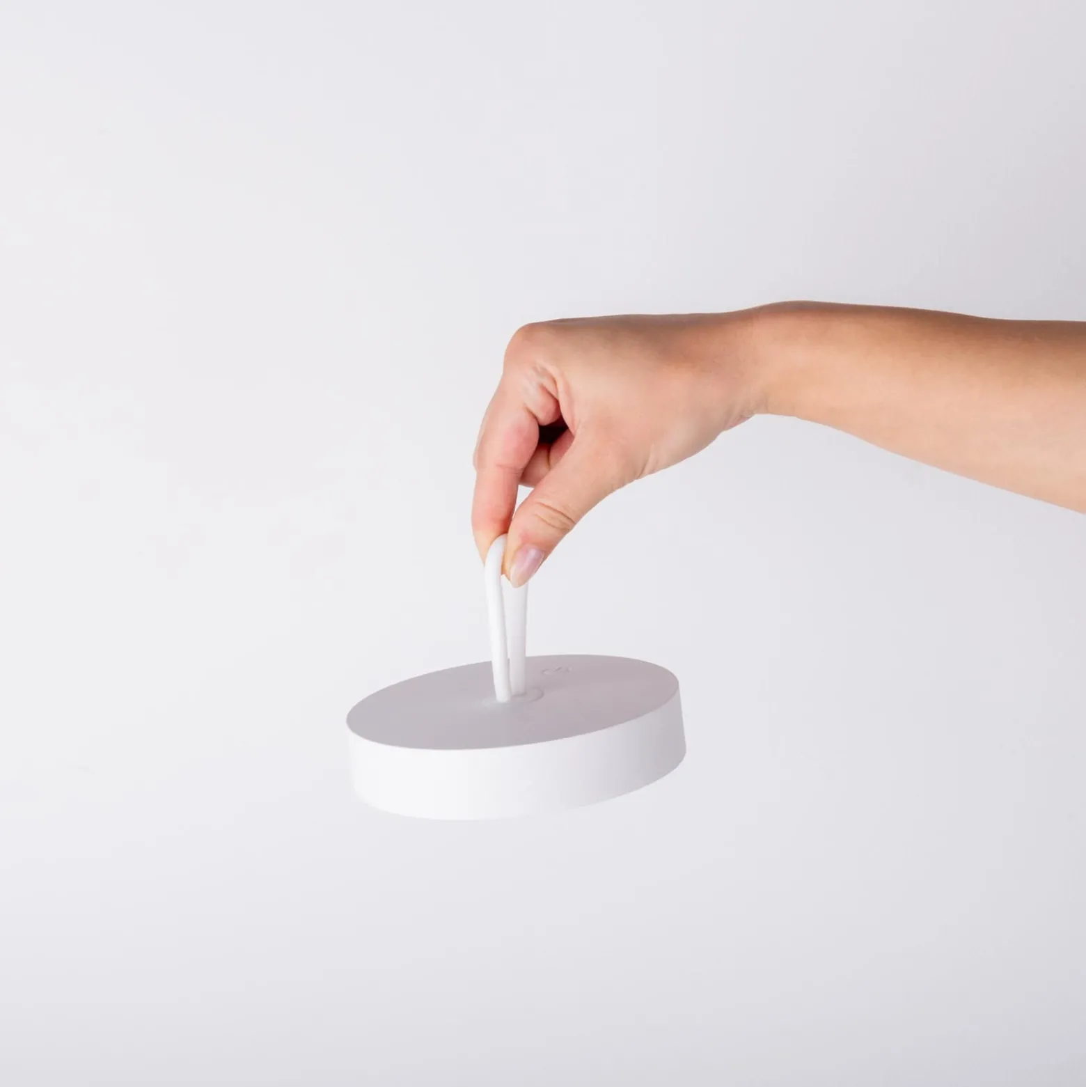 LED-Akku-Tischleuchte Ella, magnetisch, weiß