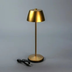 LED-Akku-Tischleuchte Eze, matt-gold, 32 cm, IP54, USB