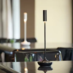 LED-Akkutischleuchte Nucandle, schwarz, IP54, dimmbar