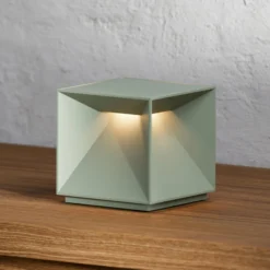 LED-Akku-Tischleuchte Nutalis, salbeigrün, IP54, dimmbar