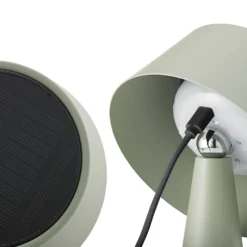 LED-Akku-Tischleuchte Solino, grün, Solar/USB, 26 cm, IP44