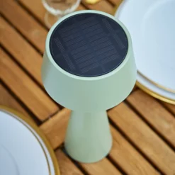 LED-Akku-Tischleuchte Solino, grün, Solar/USB, 26 cm, IP44