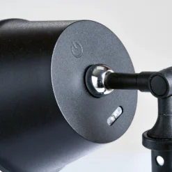 LED-Akku-Tischleuchte Voet, dimmbar sandschwarz