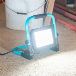 LED-Außenstrahler Avelar, schwarz/türkis Breite 31 cm Metall